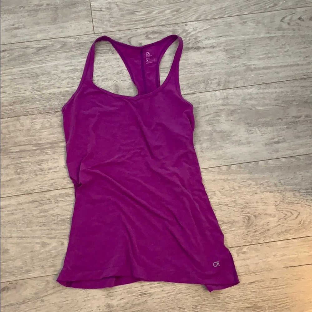 workout top